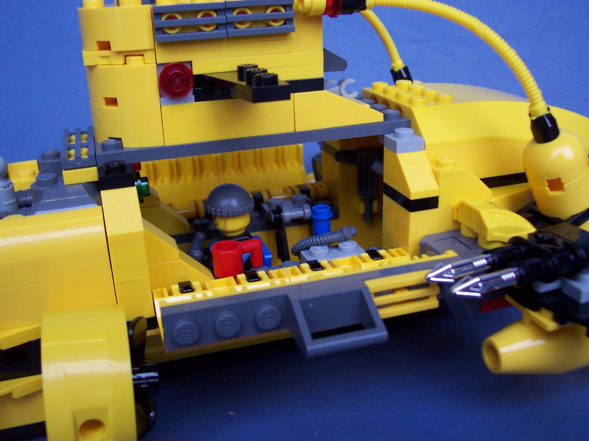 7774-aqua-raiders_005.jpg