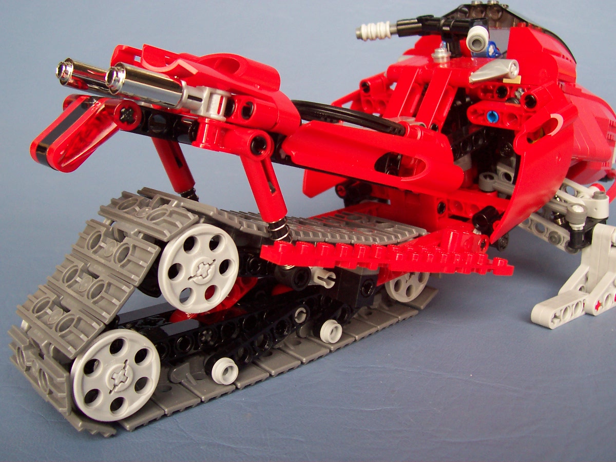 8272-snowmobile-modified-lego-008_002.jpg