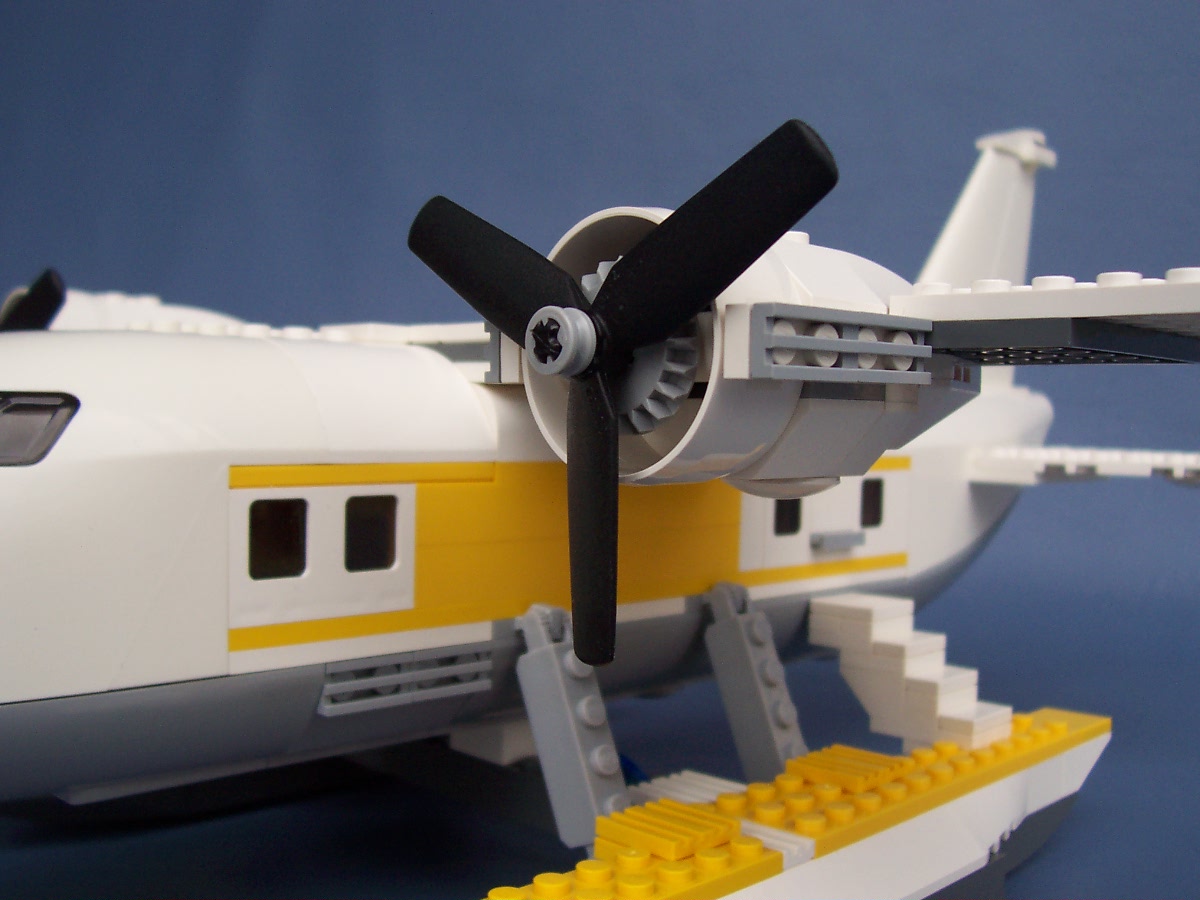 cargo-pontoon-plane_009.jpg