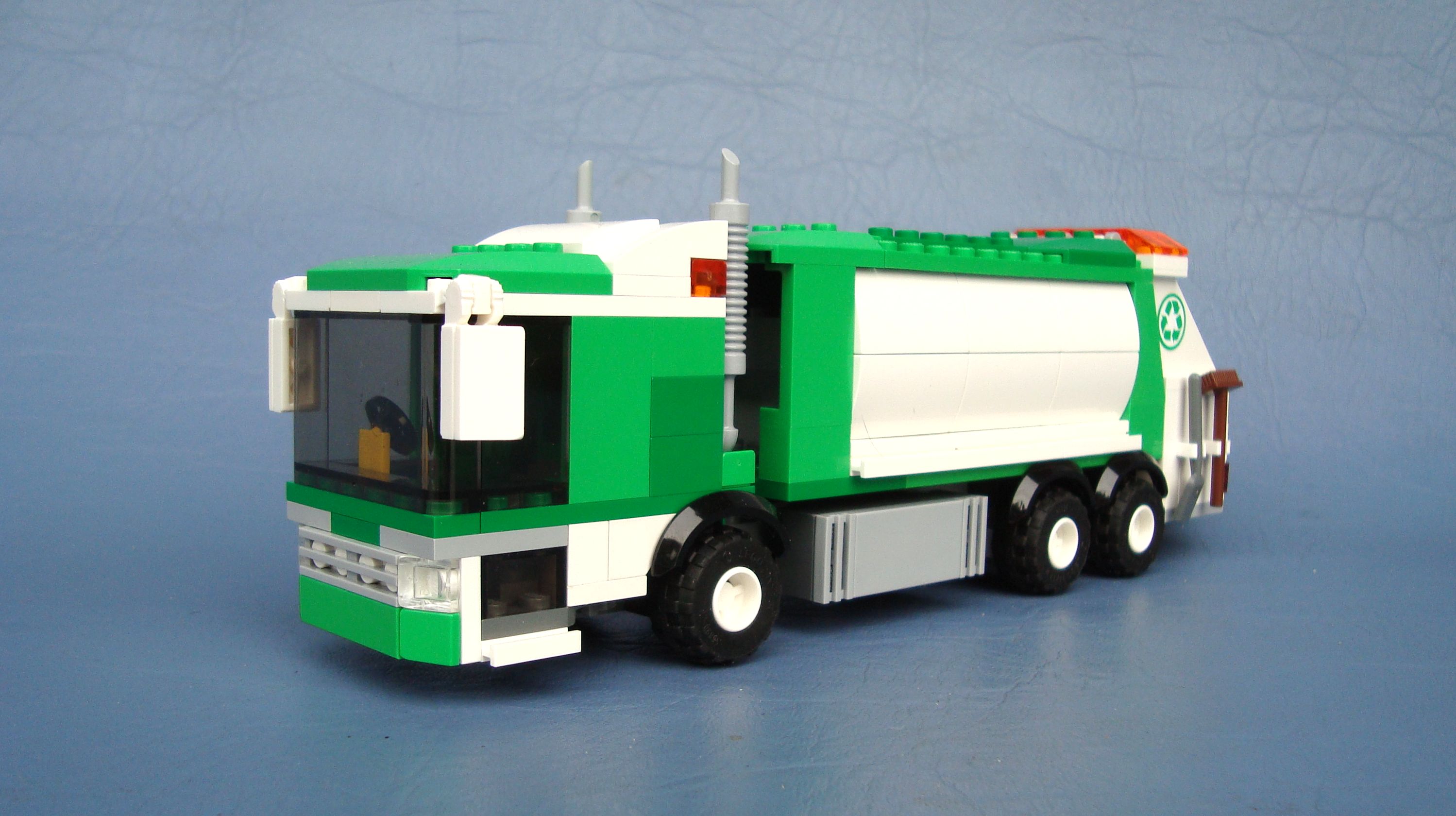city-waste-truck_003.jpg
