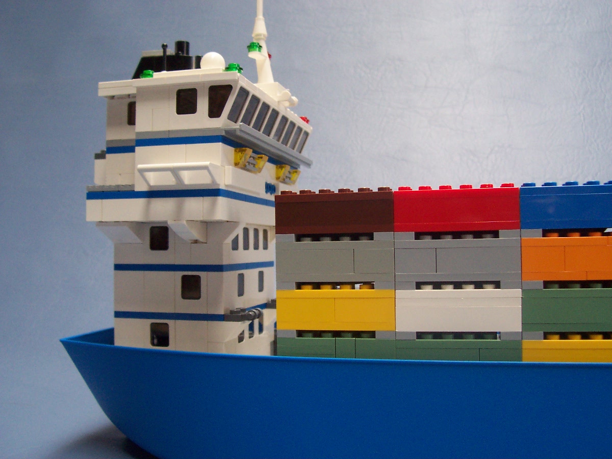 container-ship-most-parts-from-7994_012.jpg