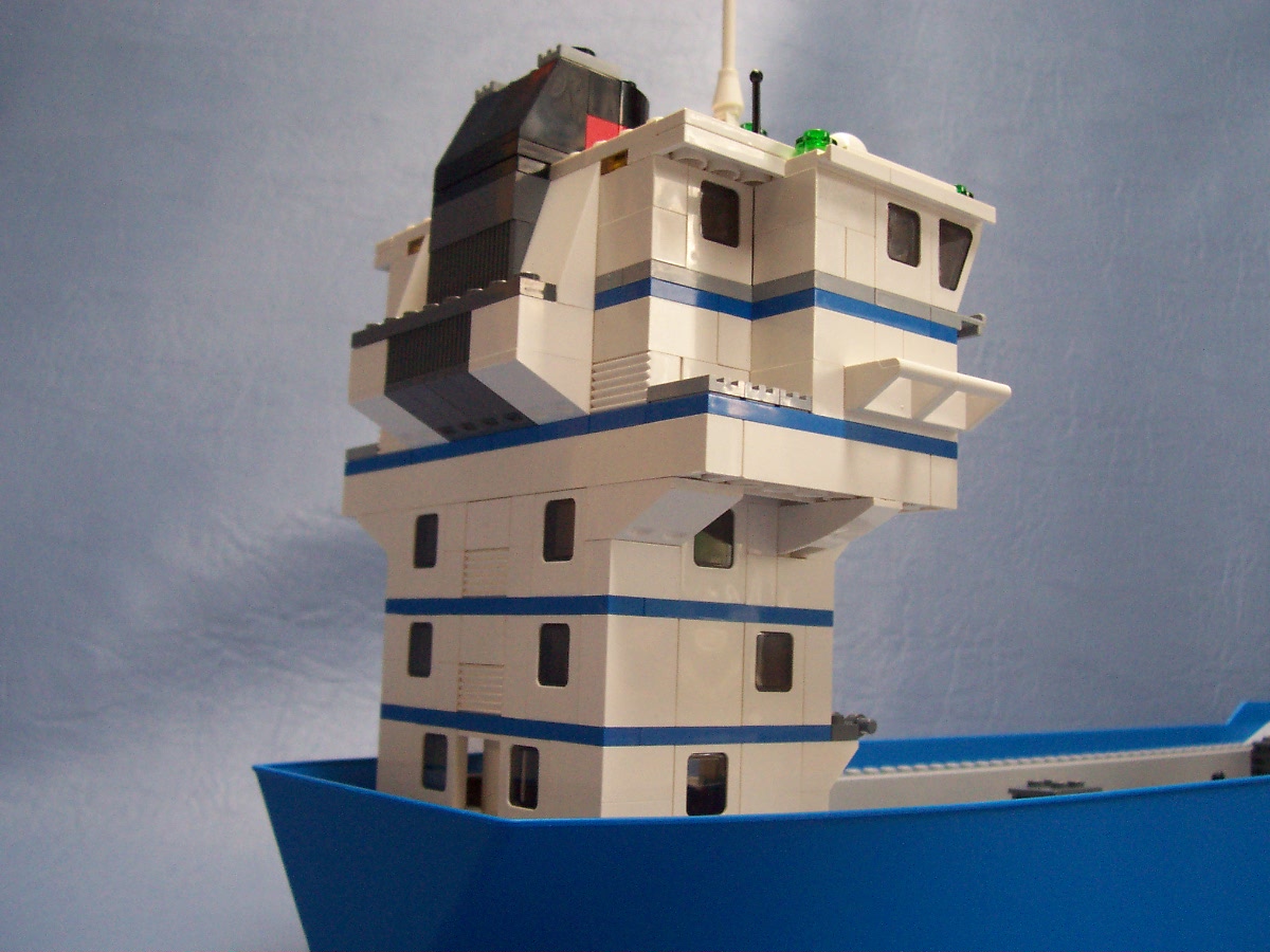 container-ship-most-parts-from-7994_016.jpg