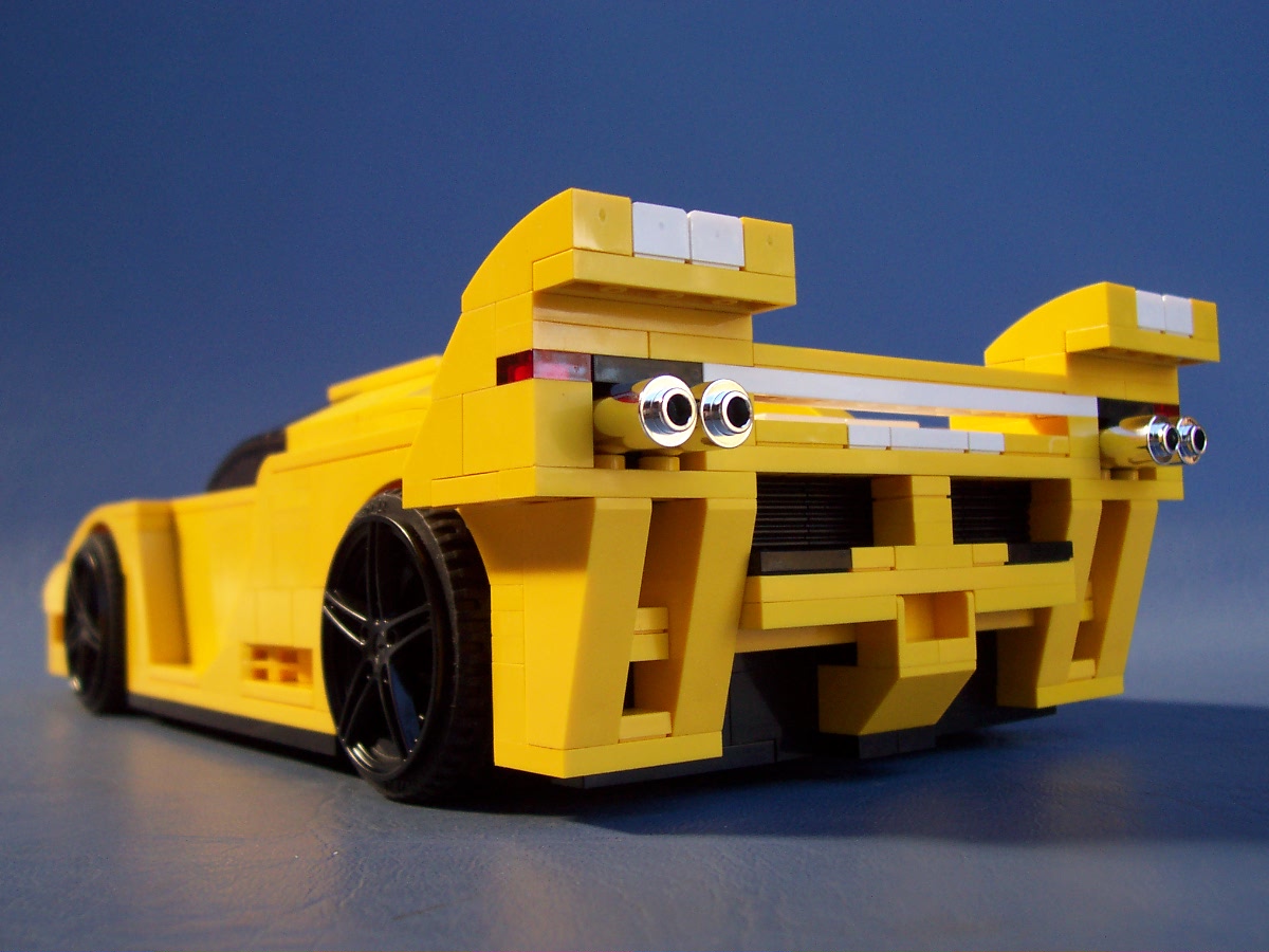 ferrari-fxx-8156-moc_017.jpg