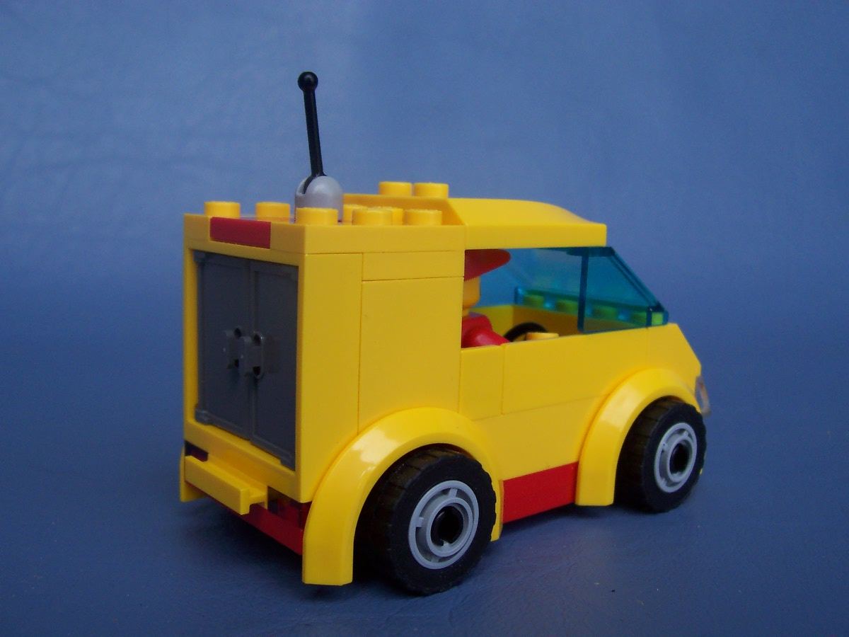 mail-van-7731_004.jpg