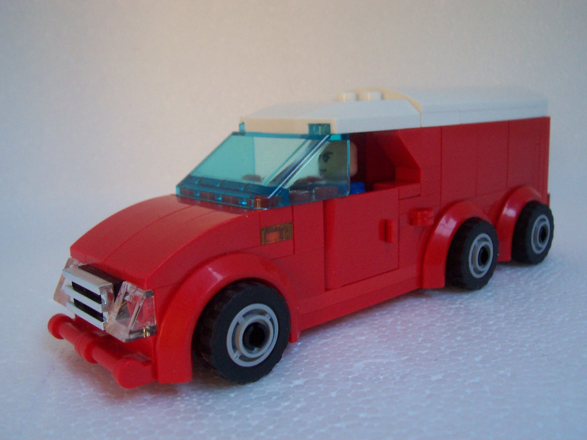 mini-van-red-white_007.jpg