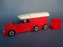 mini-van-red-white_015.jpg