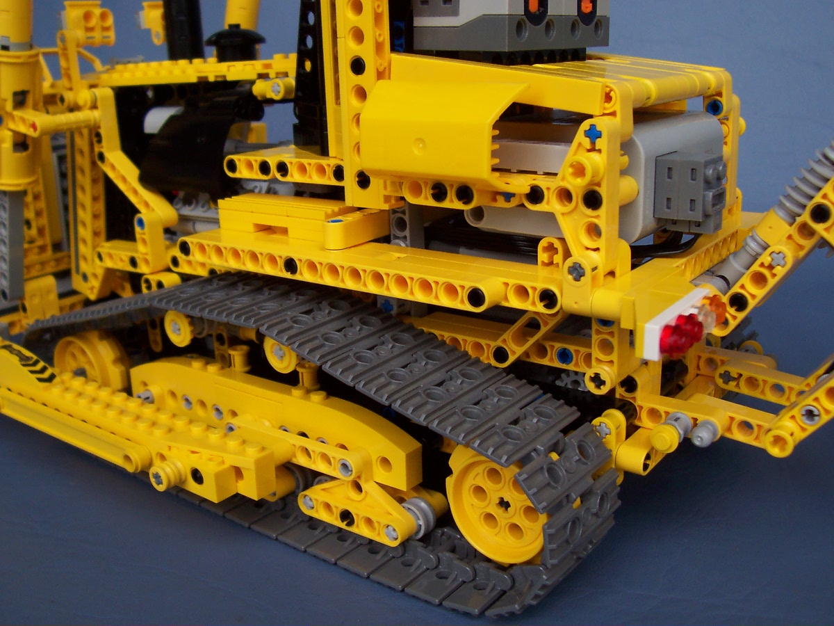 mod-and-moc-8275_029.jpg