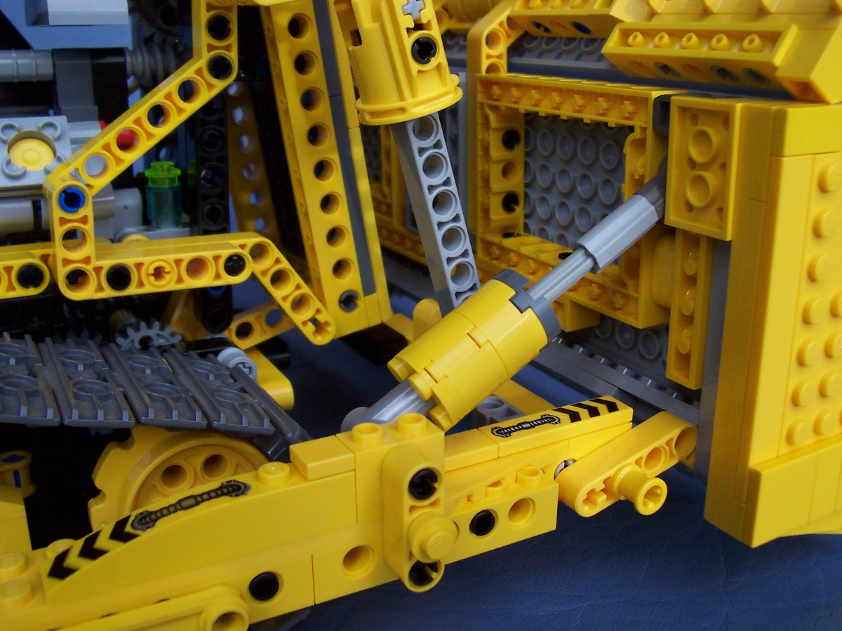 mod-and-moc-8275_031.jpg