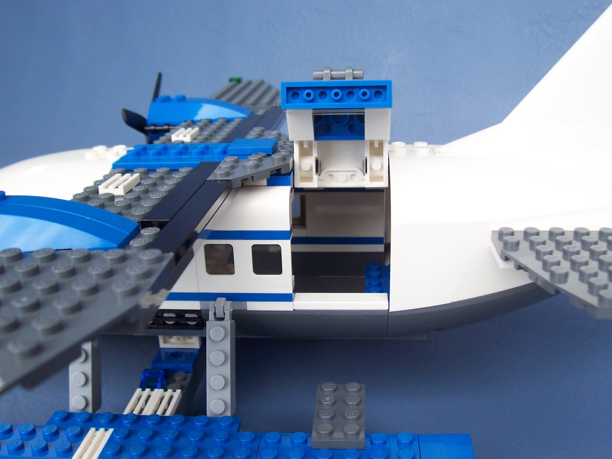 pontoon-police-plane-7723_020.jpg