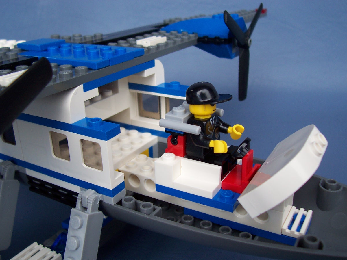 pontoon-police-plane-7723_024.jpg