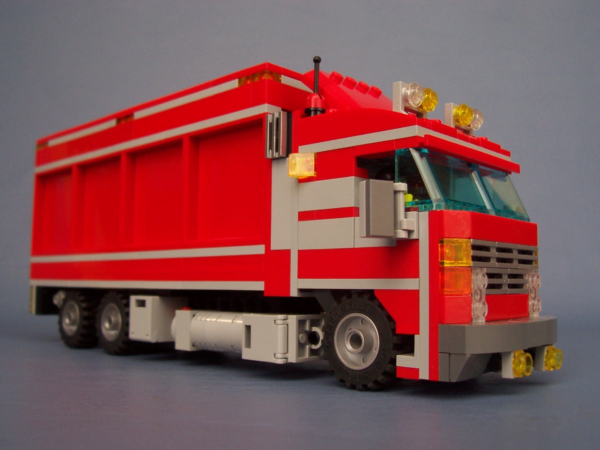 red-truck_001.jpg