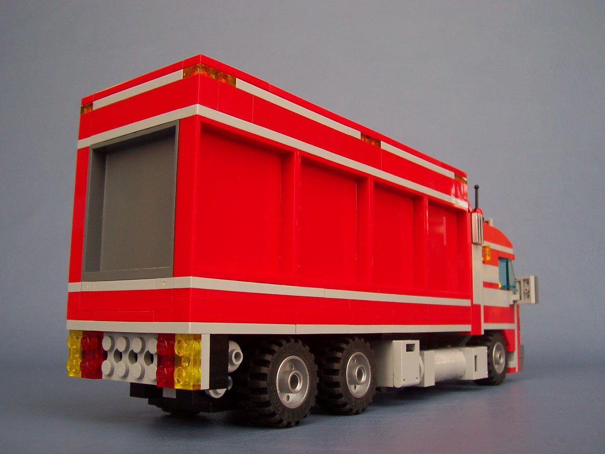 red-truck_004.jpg