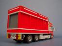 red-truck_004.jpg