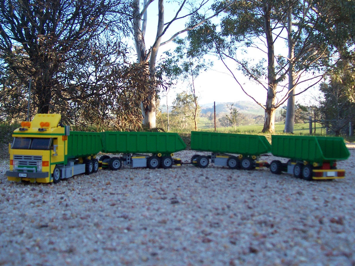 road-train-australia_005.jpg