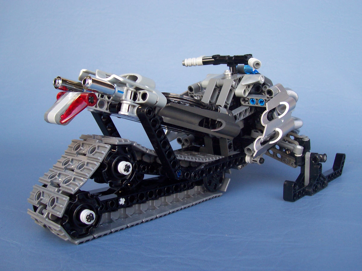 snowmobile-8272-color-swap_002.jpg
