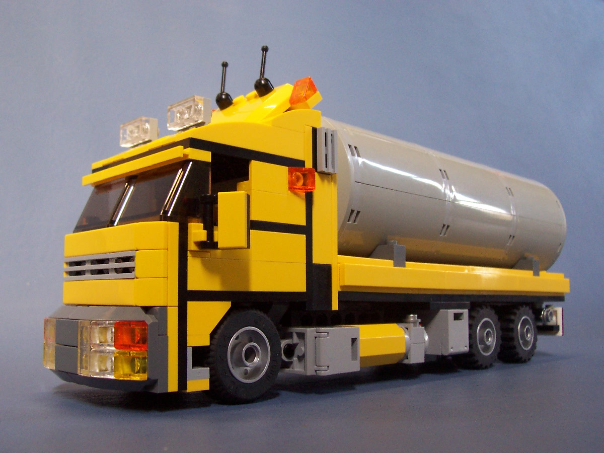 tanker-truck-yellow-black_029.jpg