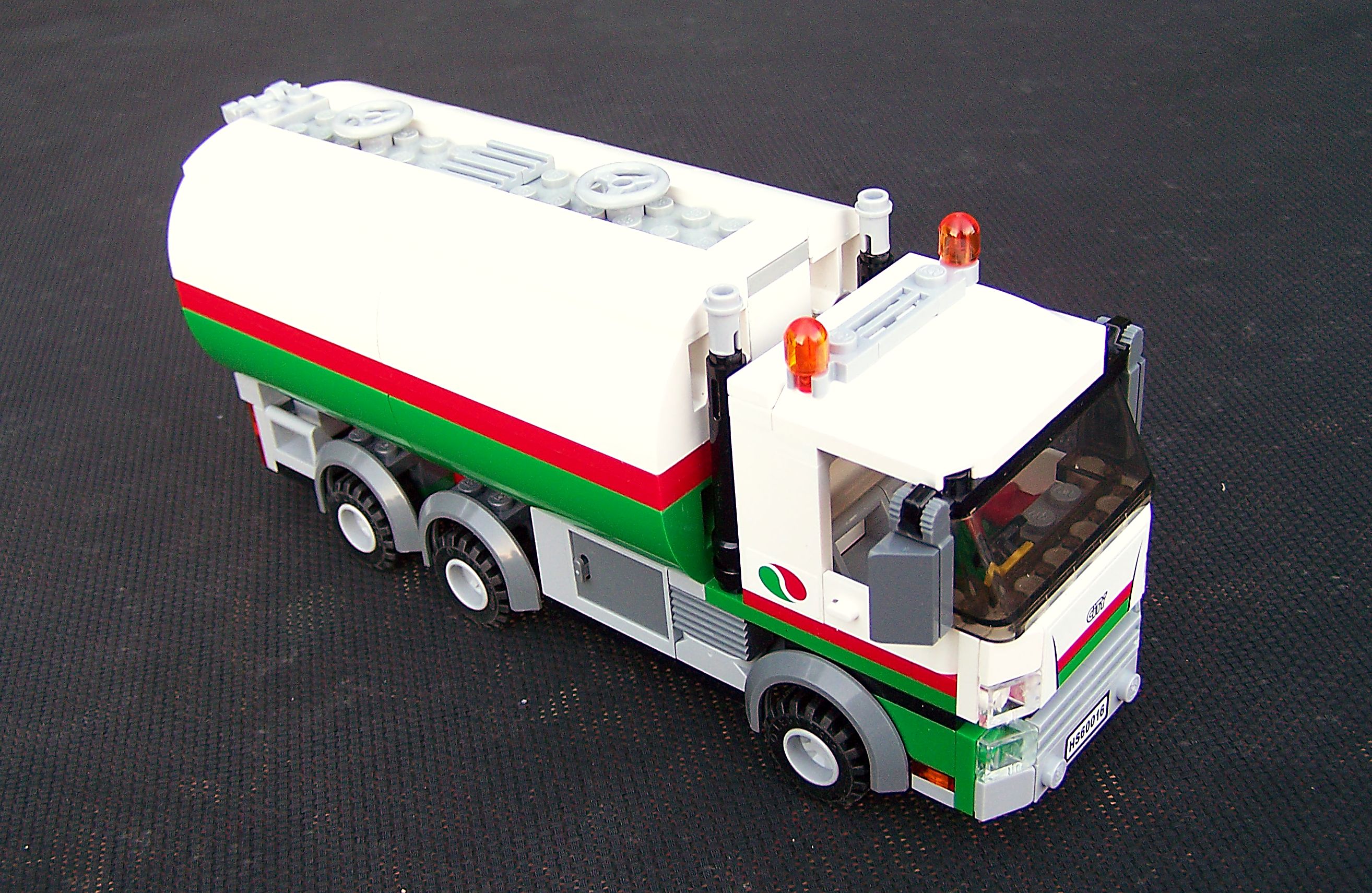tanker-custom-_truck_003.jpg
