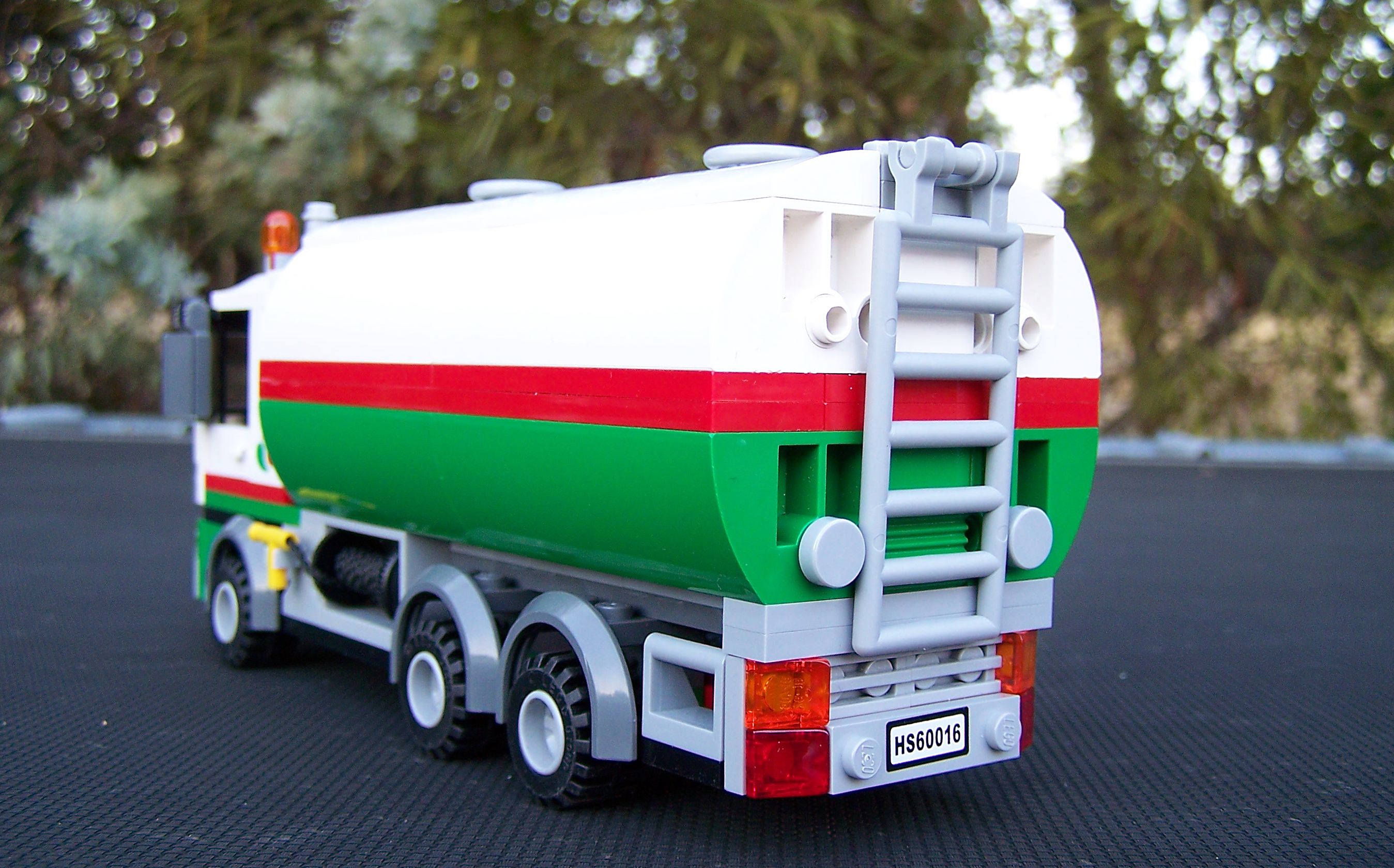tanker-custom-_truck_005.jpg