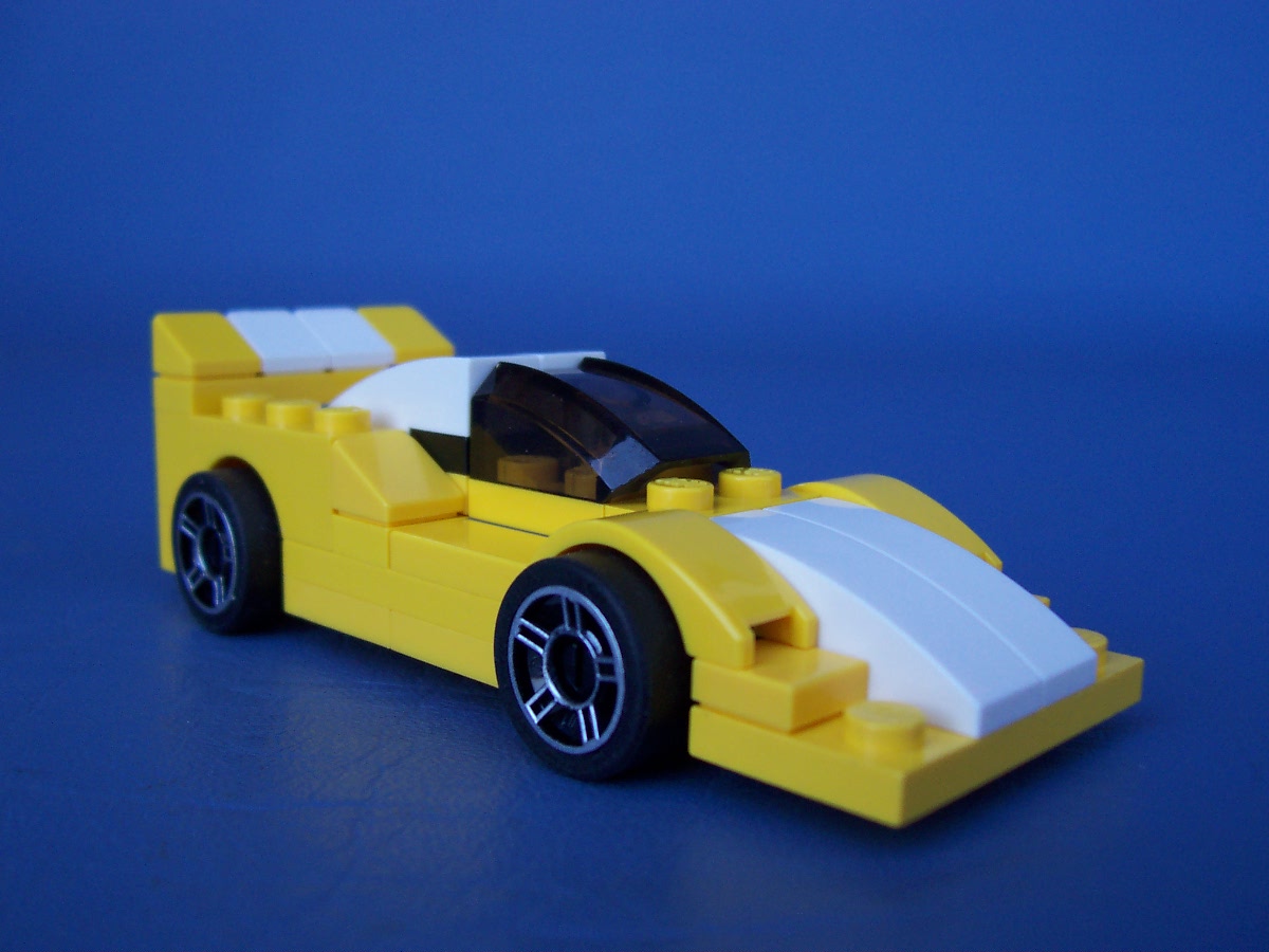 tiny-turbos-enzo-ferrari-yellow_004.jpg