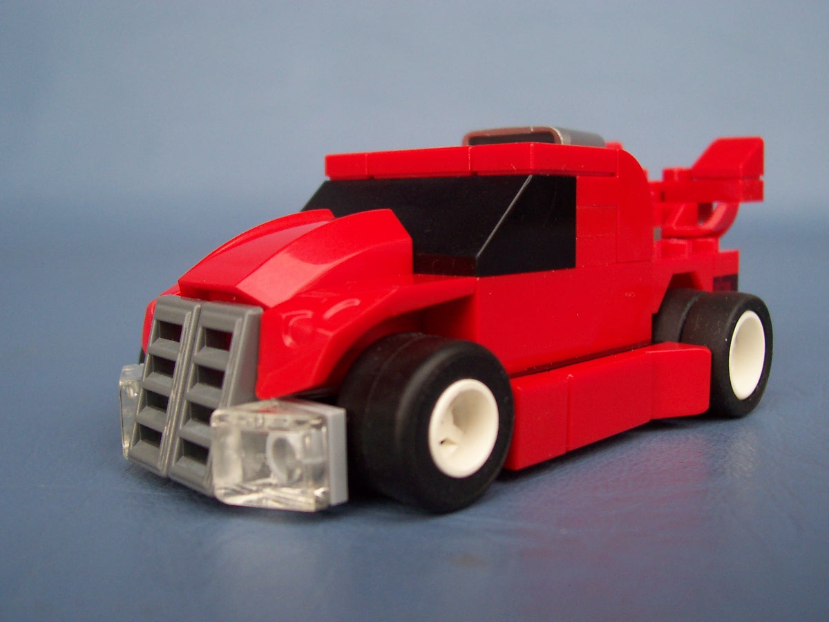 tiny-turbos-red-hot-pursuit_003.jpg