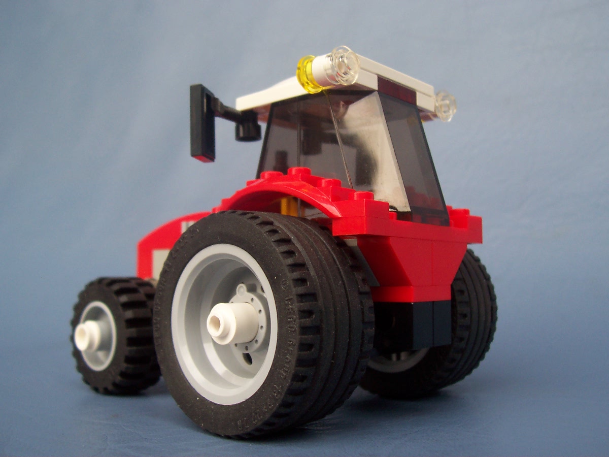 tractor-red_005.jpg