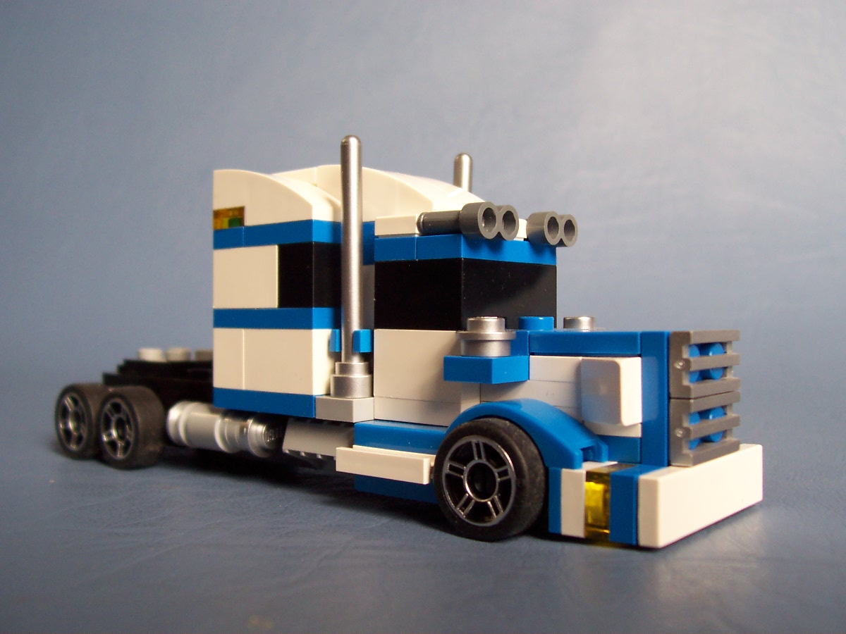truck-white-blue-moc_001.jpg