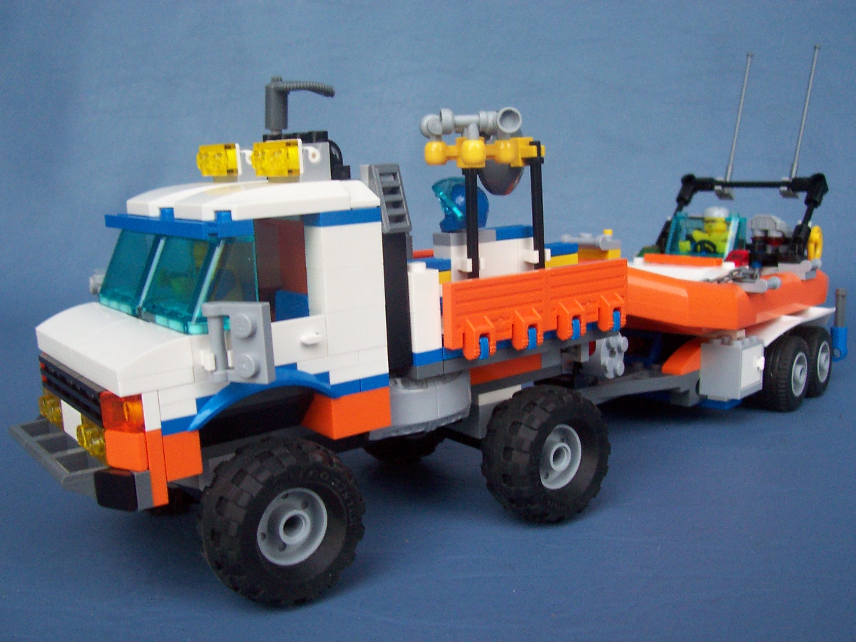 unimog-7726-city_001.jpg