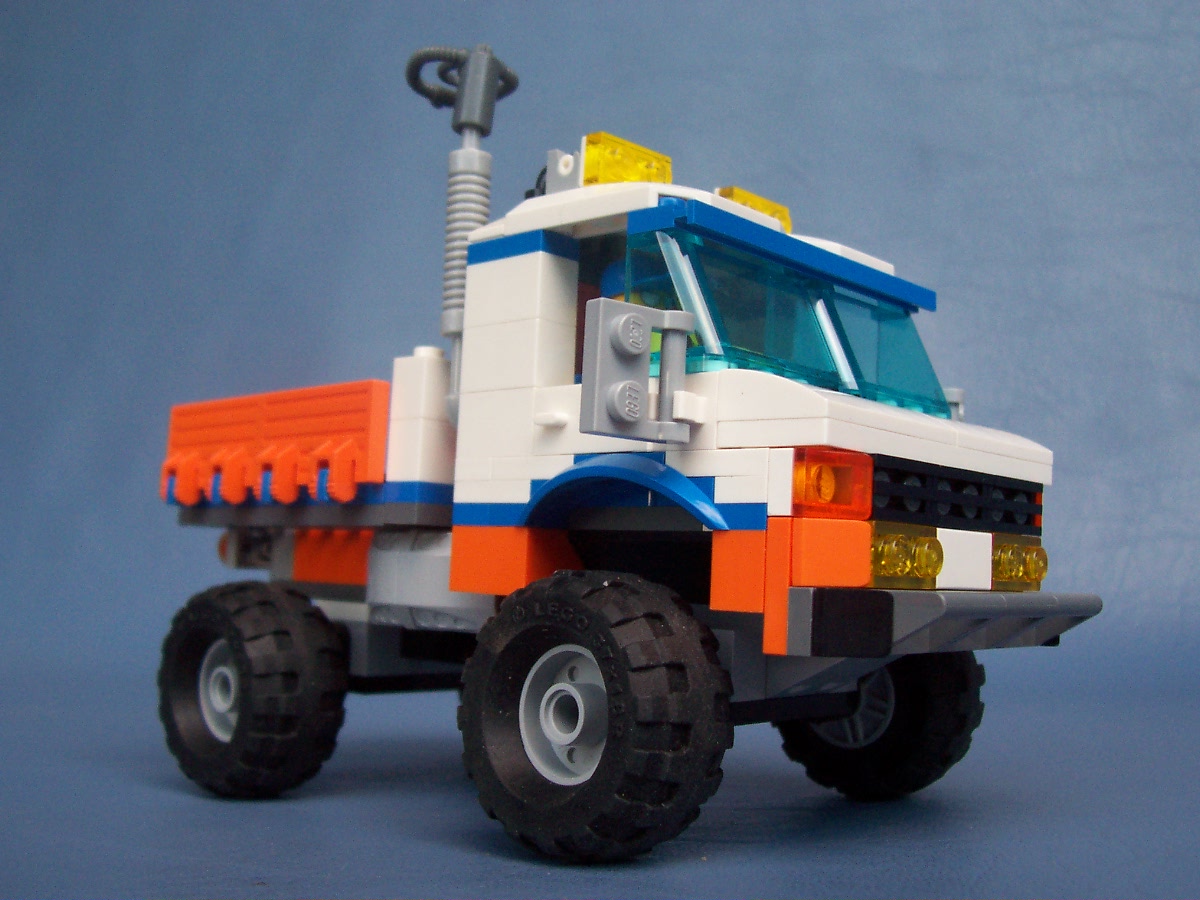 unimog-7726-city_005.jpg