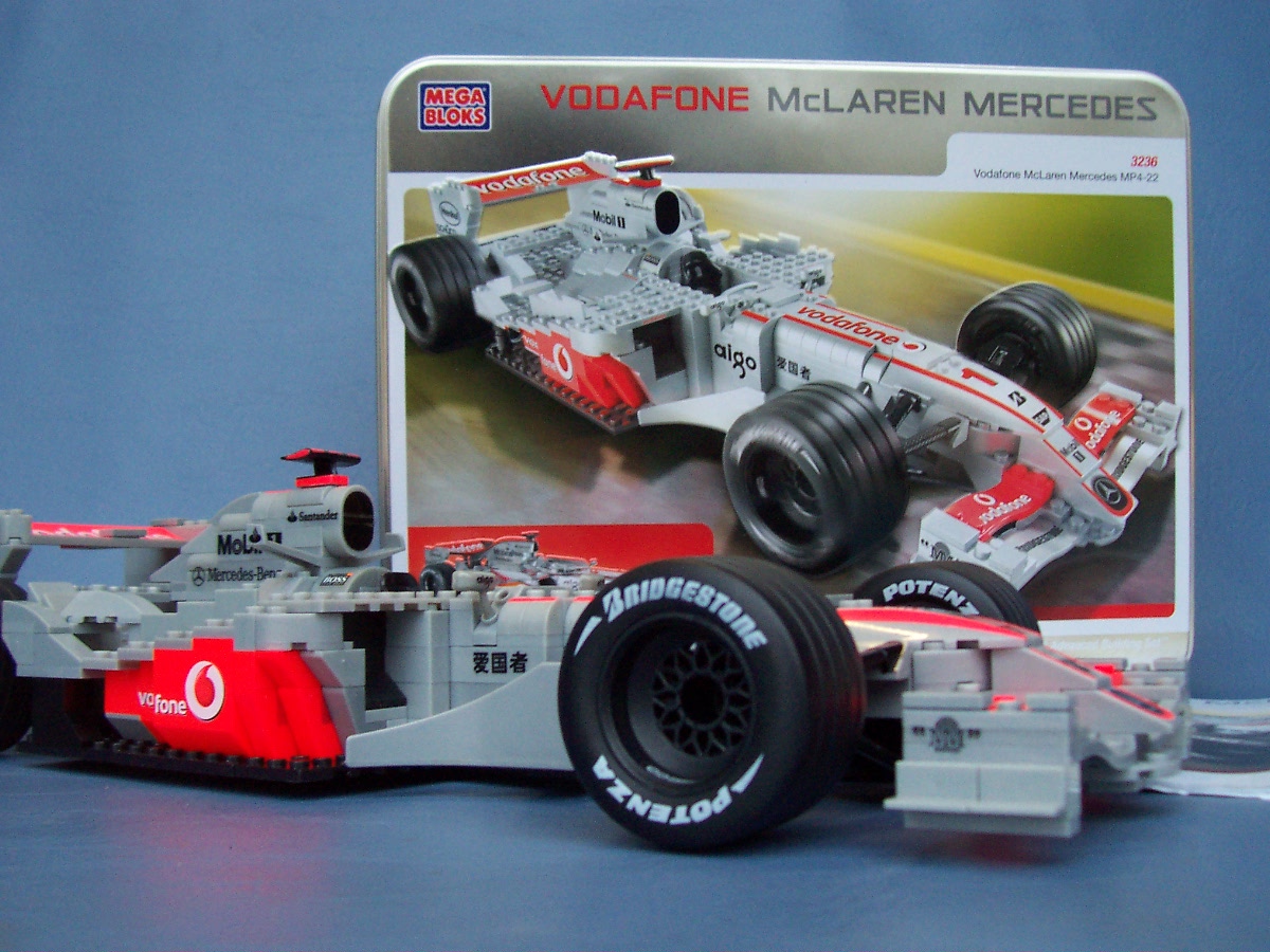 vodafone-mclaren-mercedes_043.jpg