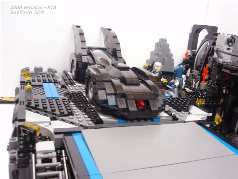 batcave_log02_b.jpg