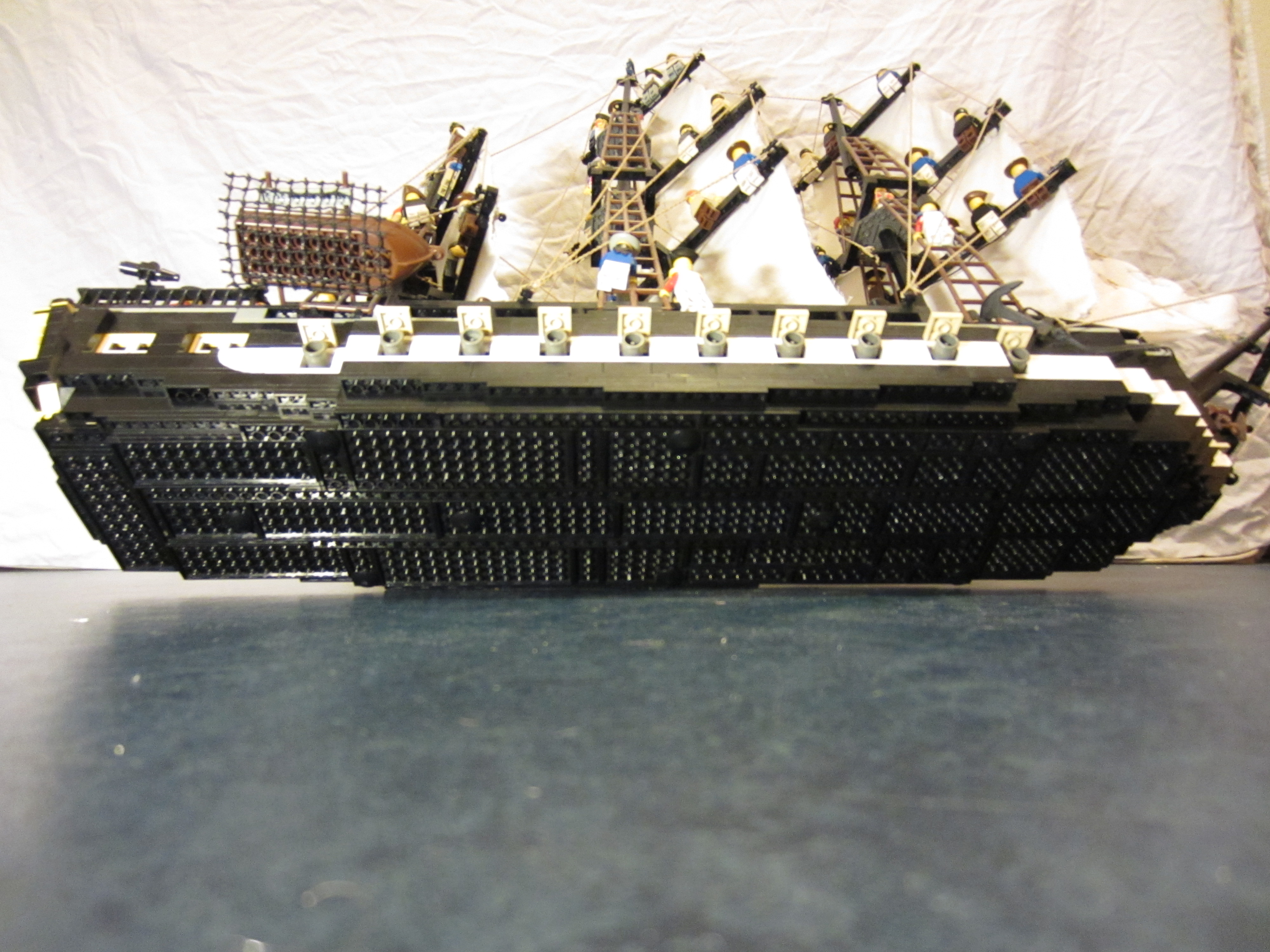 hull2.jpg