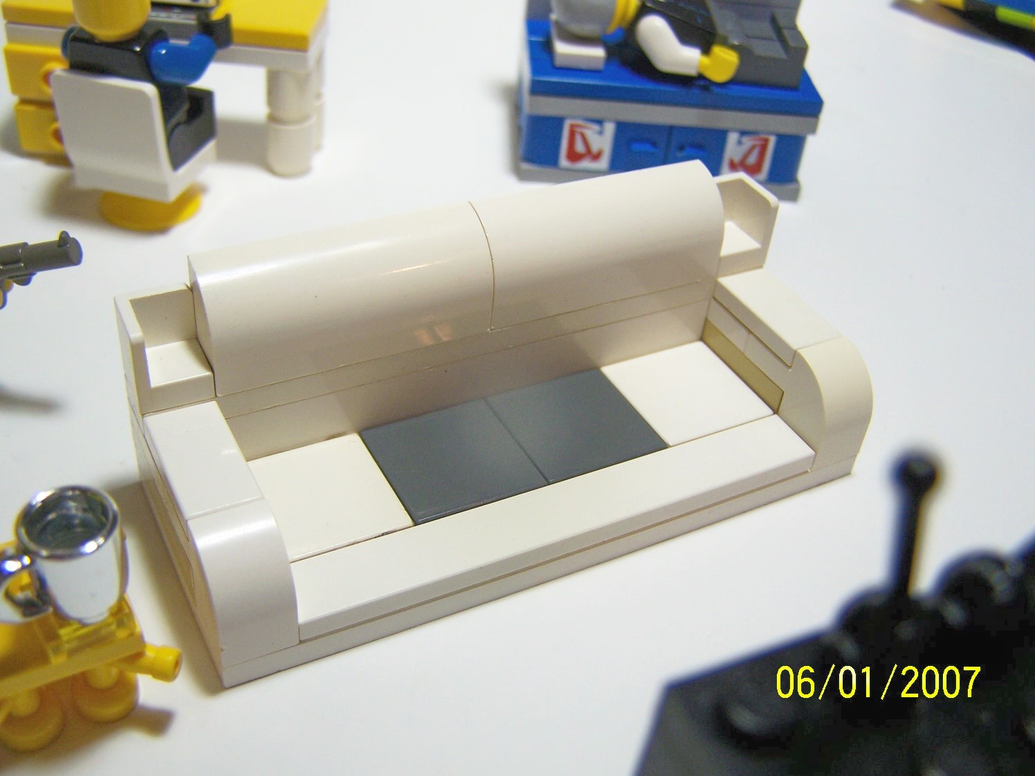furniture_04.jpg