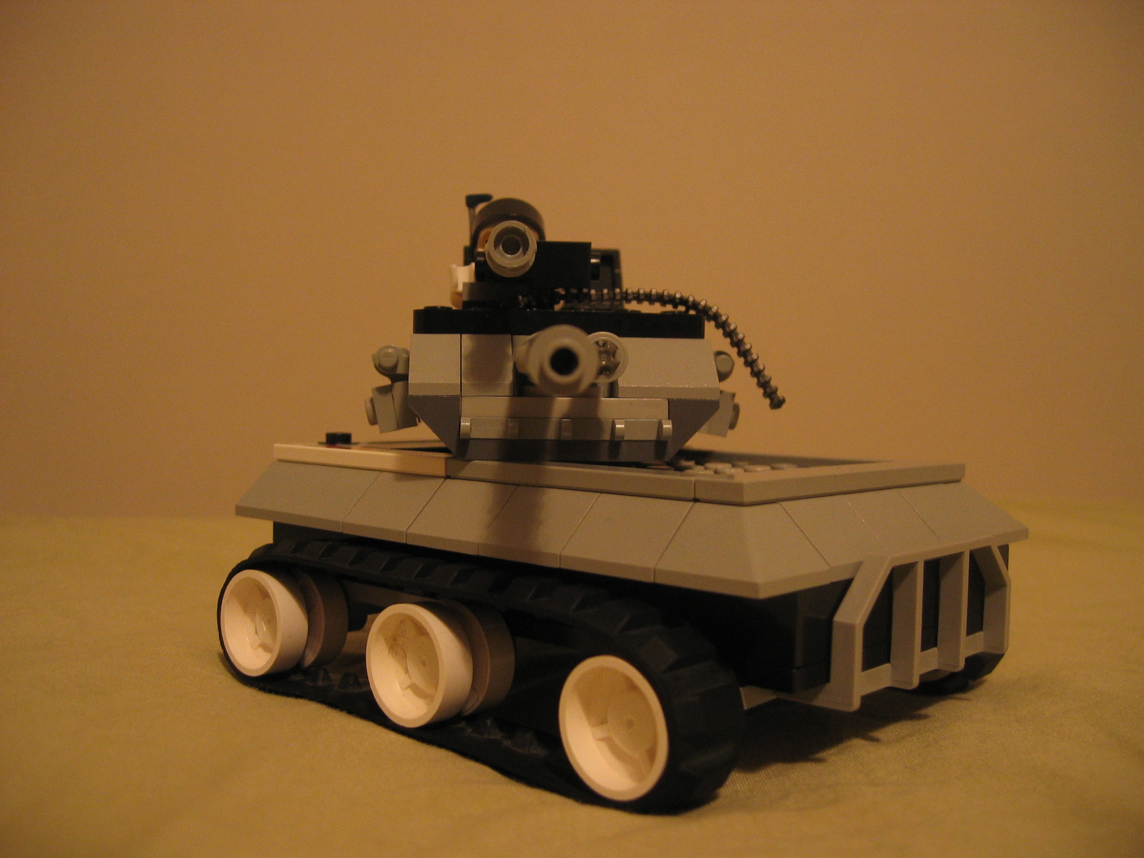 lego_tank_013.jpg