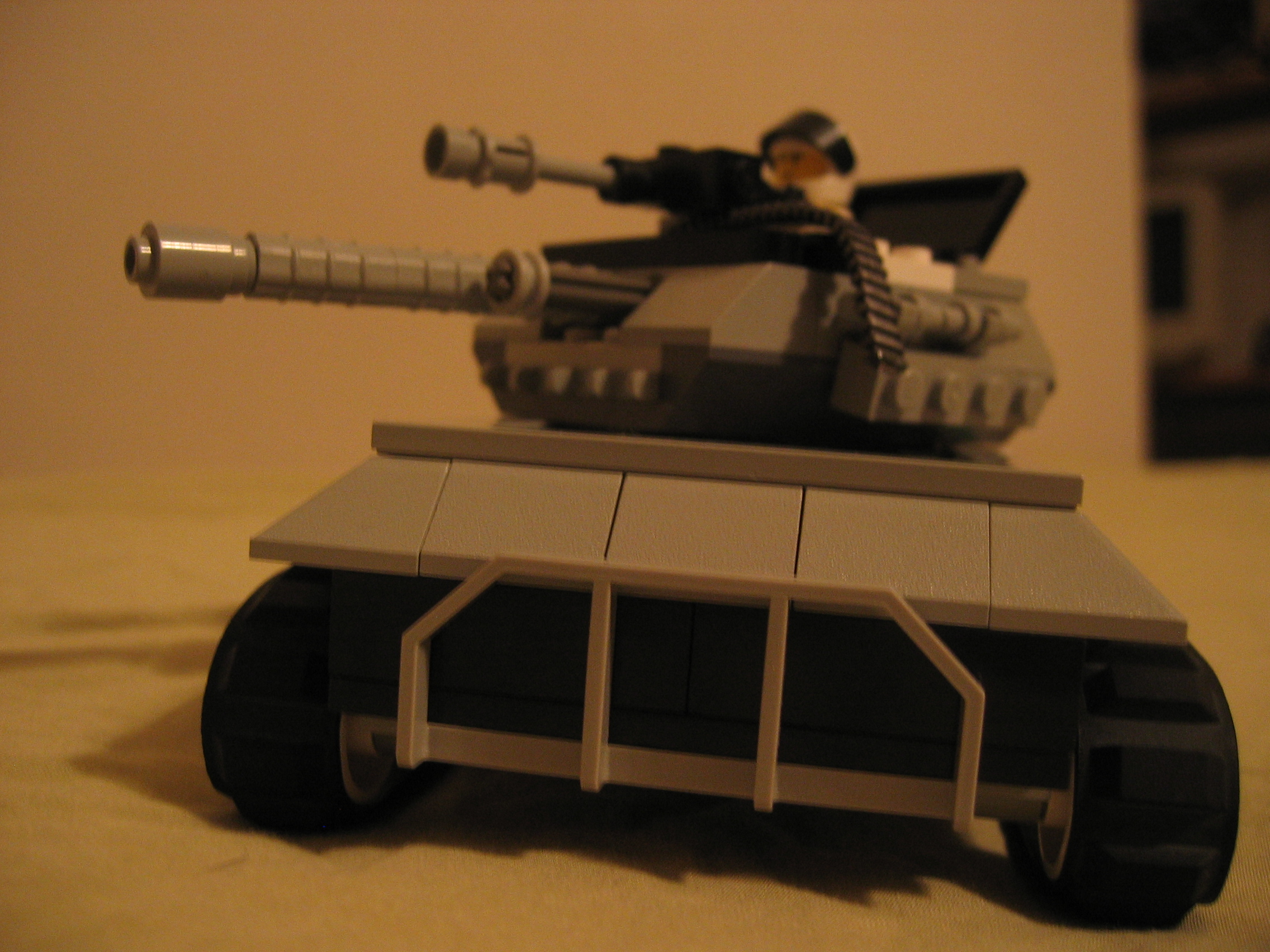 lego_tank_016.jpg