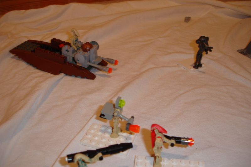 rhen_var_diorama_driod_carrier.jpg