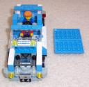 vehicle_land_sedan_blue_front01.jpg