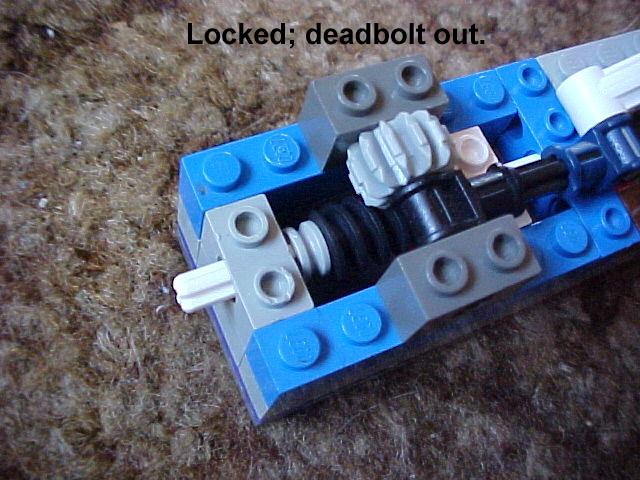 close-up_of_worm_gear_locked.jpg