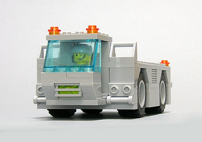 airport-tractor-a-04.jpg