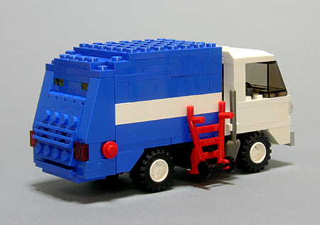 recyclingtruck-02.jpg