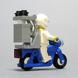 delivery-motorcycle-02.jpg