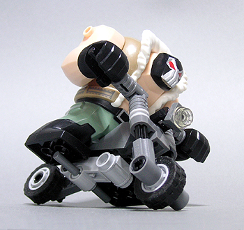 large-figure-motorcycle-03.jpg