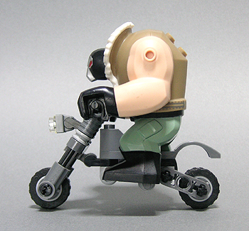 large-figure-motorcycle-04.jpg
