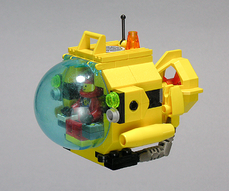 midget-submarine-01.jpg