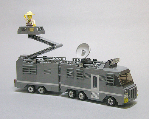 mobile-command-center-01.jpg