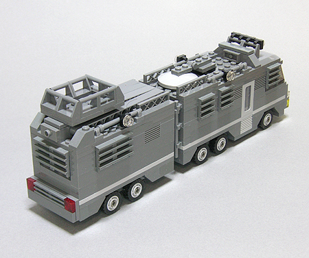 mobile-command-center-06.jpg