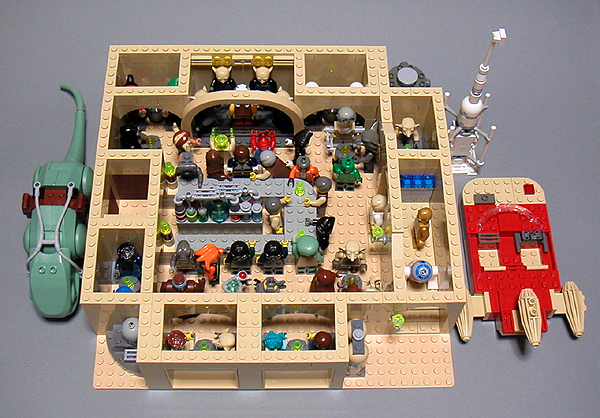 mos-eisly-cantina-01.jpg