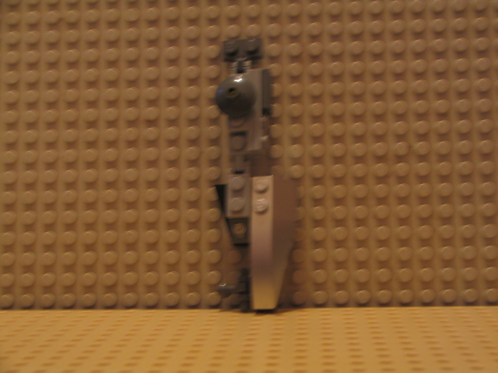 lego_robot_o_doom_leg_001.jpg