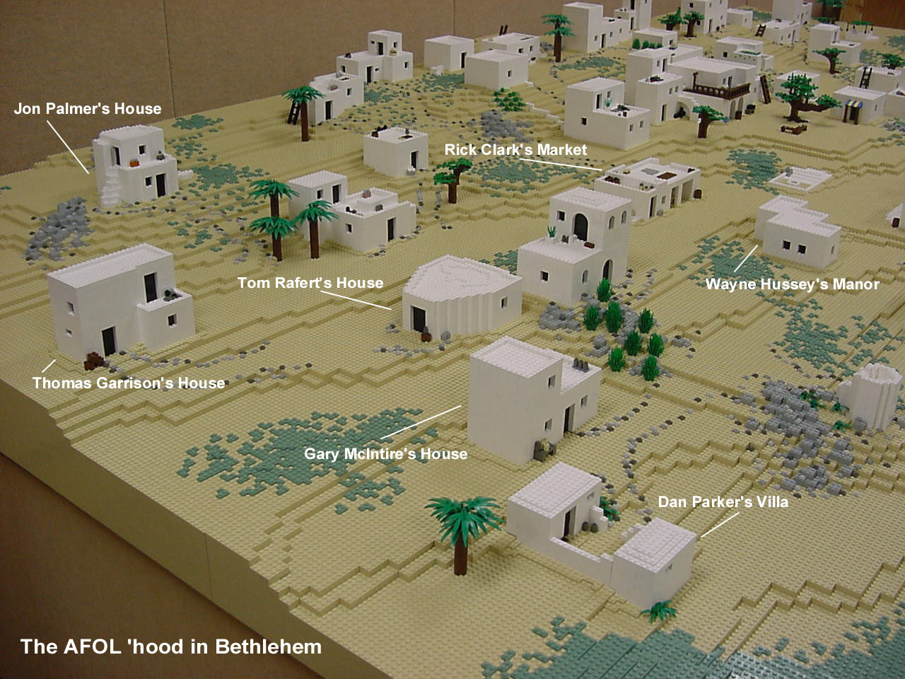 086_the_hood.jpg