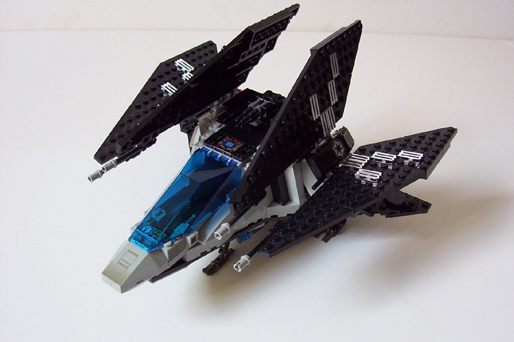 extremus_003.jpg