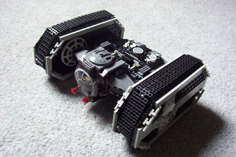 tie_crawler_011.jpg